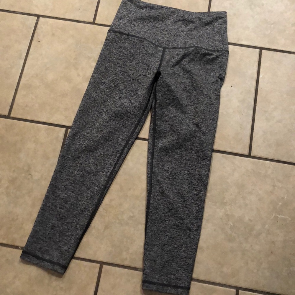 VS Knockout Capris